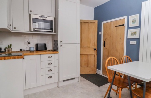 Eshton Cabaña | 5 EAST STREET, family friendly, with open fire in Gargrave