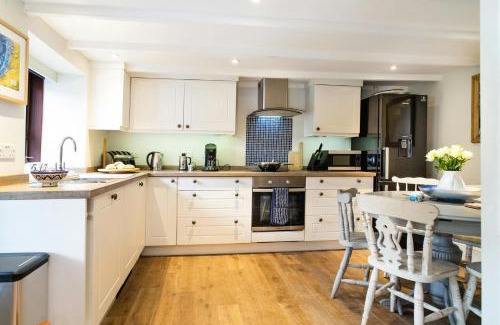 Tan-y-groes Casa | 5 Glanrhaiadr Llangrannog
