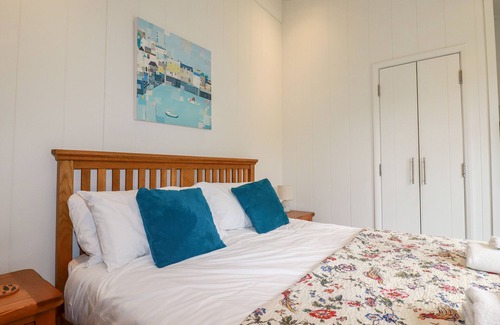 Looe Cabaña | 5 Hedgerows