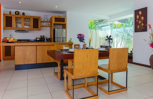 Lipa Noi Villa | Villa de vacaciones de 2 dormitorios, piscina privada a 50 metros de la playa, WIFI gratuito