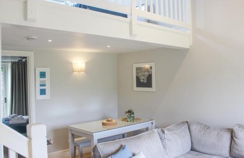 Bugford Casa | 5 Keeper's Cottage, Hillfield