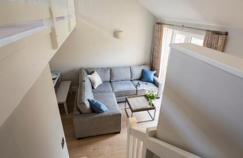 Bugford Casa | 5 Keeper's Cottage, Hillfield