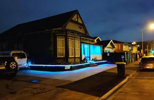 Christchurch City Centre Villa | 5 Large Bedroom Villas Suitable for 10People (CBD)