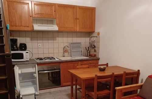 Saint-Colomban-des-Villards Apartamento | 5 minutes from the Sybelles ski area! Fully equipped apartment with a view.