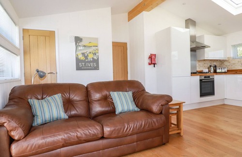 Dobwalls Cabaña | 5 Meadow Retreat