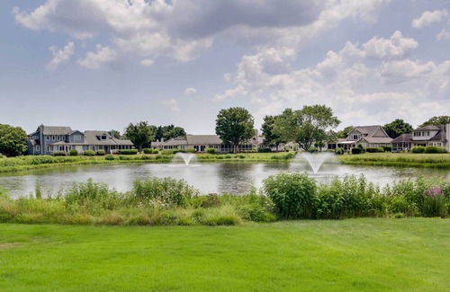 Lewes Cabaña | 5 Mi to Beach: Lewes Home w/ Deck & Pond View