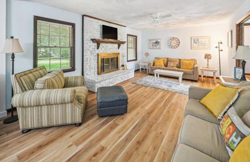 Myrtle Beach Casa | 5 Mi to Boardwalk Myrtle Beach Home Near Golfing