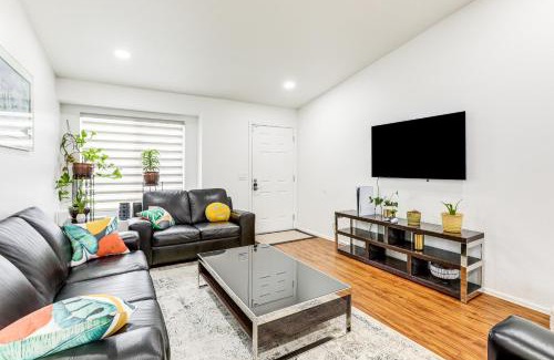 Aurora Casa | 5 Mi to Cherry Creek State Park Home with Yard!