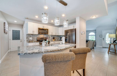 Lindfields Casa | 5 Mi to Disney World: Spacious Kissimmee Home!