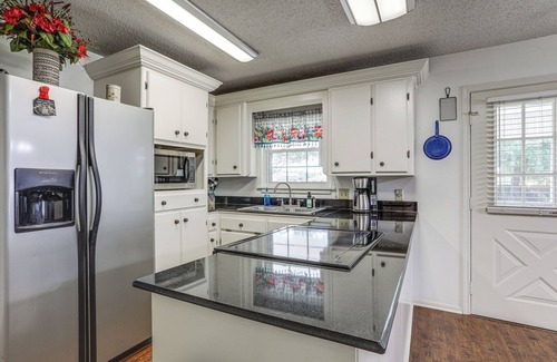 Morgan City Casa | 5 Mi to Downtown Morgan City: Waterfront Retreat