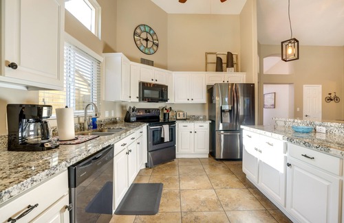 Chandler Casa | 5 Mi to Dtwn Chandler: Home w/ Outdoor Pool!