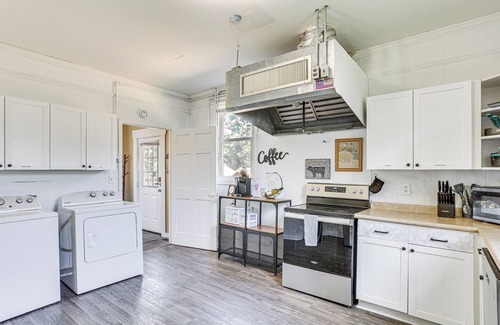 Jackson Casa | 5 Mi to Dtwn Jackson: Family-Friendly Home!