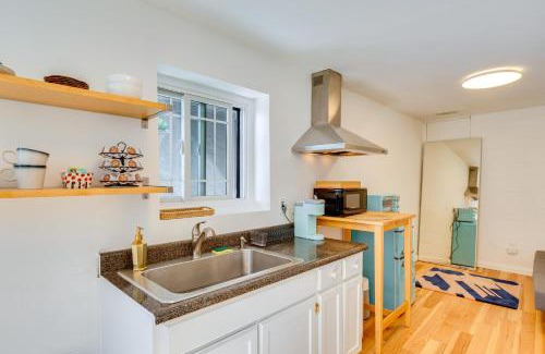 Los Angeles Apartamento | 5 Mi to Dtwn Los Angeles Apt with Outdoor Space!