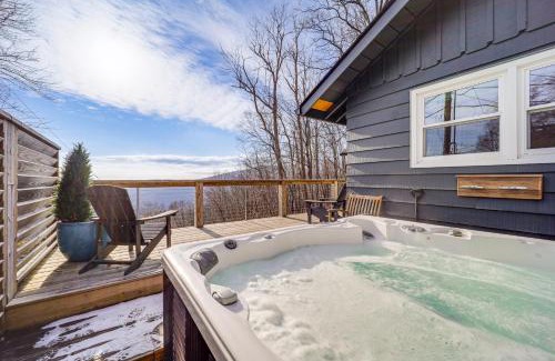 Blowing Rock Casa | 5 Mi to Dtwn Pet-Friendly Gem in Blowing Rock!
