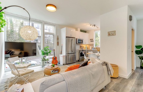 North Queen Anne Casa | 5 Mi to Dtwn: Pet-Friendly Townhome in Seattle!