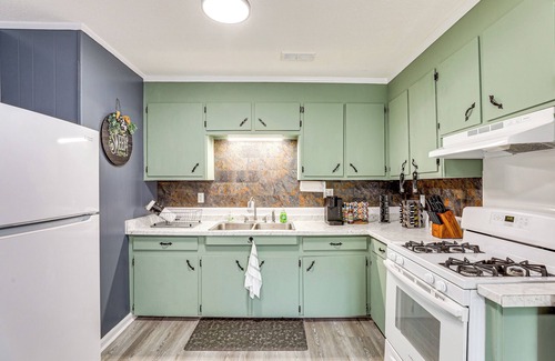 Walterboro - St. George Casa | < 5 Mi to Dtwn Walterboro: Grill, Game & More!
