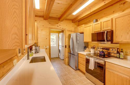 Pagosa Springs Casa | 5 Mi to Dwtn Pagosa Springs Cabin with Mtn Views!