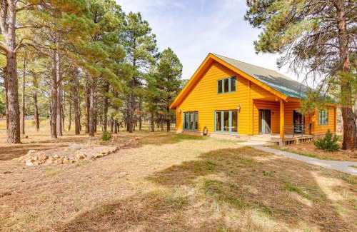 Pagosa Springs Casa | 5 Mi to Dwtn Pagosa Springs Cabin with Mtn Views!