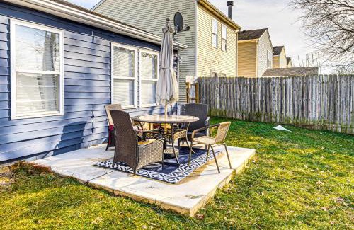 Pike Casa | 5 Mi to Eagle Creek Park Home with Fenced Yard!