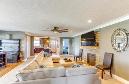 Port Clinton Casa | 5 Mi to Lake Port Clinton Home with Gazebo and Grill!