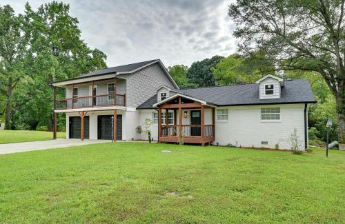 Midway Casa | 5 Mi to Lake Thom-A-Lex Pet-Friendly Retreat