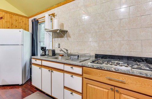 Mongaup Valley Cabina | 5 Mi to Marina & Raceways: Mongaup Valley Retreat!
