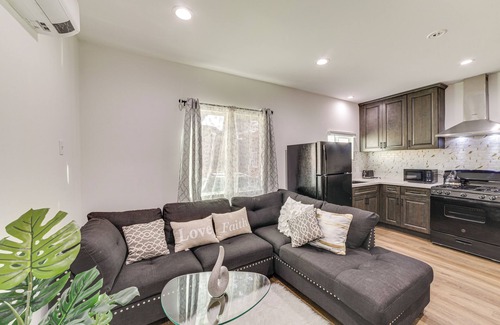 Sylmar Casa | 5 Mi to Metrolink: Pet-Friendly Los Angeles Home!
