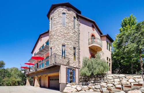 Wolf Creek Casa | 5 Mi to Powder Mtn Multi-Level Charmer with Hot Tub
