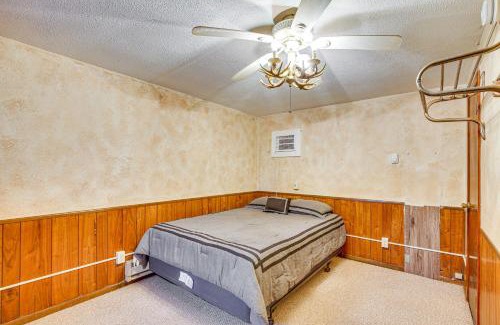 Lake Mills Apartamento | 5 Mi to Rice Lake State Park Lake Mills Studio