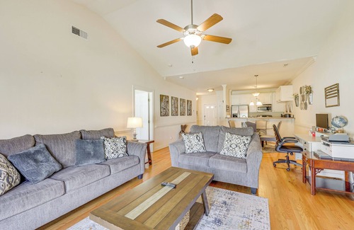 Rocky Mount Casa | 5 Mi to Rocky Mount Mills: Modern Retreat w/Patio