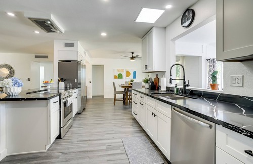 Sun City Casa | 5 Mi to State Farm Stadium: Sun City Retreat