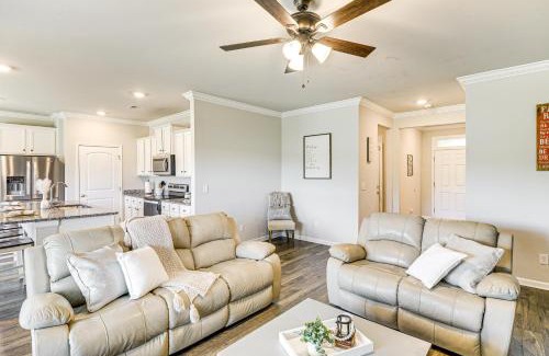 Athens Casa | 5 Mi to The Square Athens Home with Pool Access!