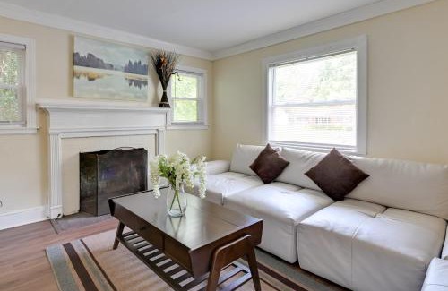 Charlotte Casa | 5 Mi to Uptown Charlotte Hideaway with Yard