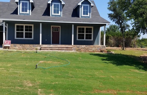 Lake Whitney Casa | .5 mile to the nearest boat ramp