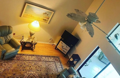 Gleneagles Casa | 5 miles from downtown Naples 5th Avenue!