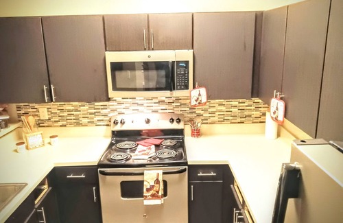 SoNo Apartamento | .5 miles from the stadium