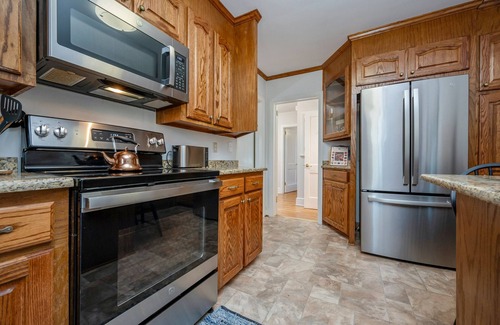 Columbus Casa | 5 Miles from TIEC!