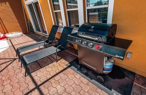 Sunset Lakes Casa | 5 miles to Disney/Private pool/great for family