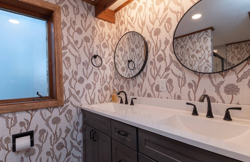 Winhall Casa | 5 miles to Stratton! Family-friendly with game room and deck!