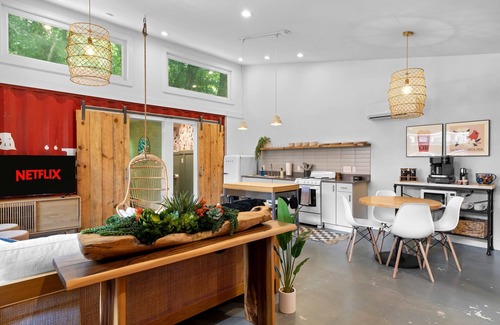 Woodfin Casa | 5 min 2 Downtown Asheville w/Hot Tub!