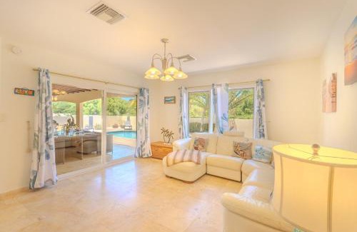 Opal Apartamento | 5 min to the Beach Happy Aruba Villa by Bocobay