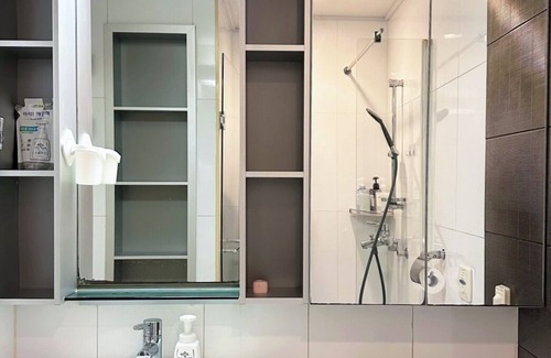 Yeoksam Apartamento | 5-Min Walk from Gangnam Station! Prime Location, Perfect Comfort