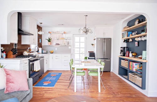 Villas Cabaña | 5 Min Walk to Beach, Art Filled, New Reno, Sunsets, Maker Space, Sole Cottage