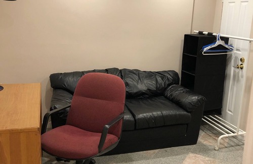 Columbia Heights Apartamento | 5-min walk to Columbia Heights Metro 1BR Furnished English Basement Apartment DC