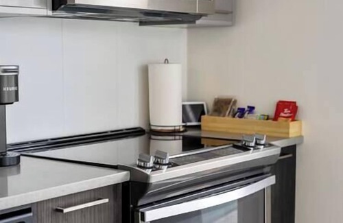 Victoria Park Apartamento | 5 min walk to Stampede | 2BR |AC |Near Frt Calgary