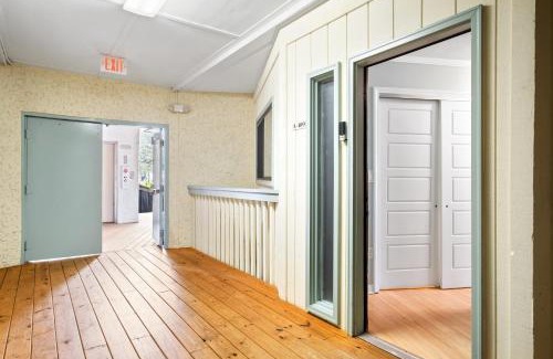 Folly Field Apartamento | 5 Min walk to the beach 1st floor condo Sleeps 4
