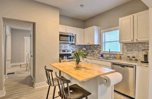 Indianapolis Casa | 5 Mins From Fountain Square !