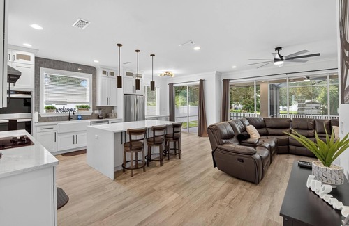 Orient Park Casa | 5 Mins to Casino, Private Pool, 4BR/3BA Retreat