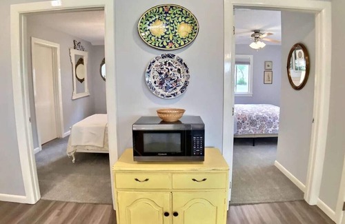 Berryville Casa | 5 mins to Kings River access, 4 BR, Fire Pit, Full Kitchen