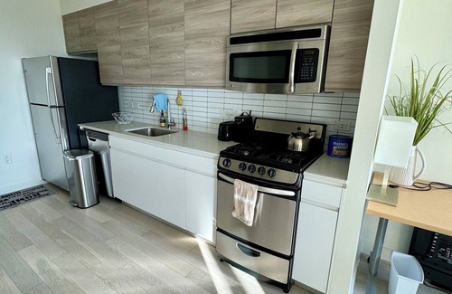 Hunters Point Apartamento | 5 mins to Midtown Amazing City View Luxury Urban Oasis 1 Bedroom Apartment